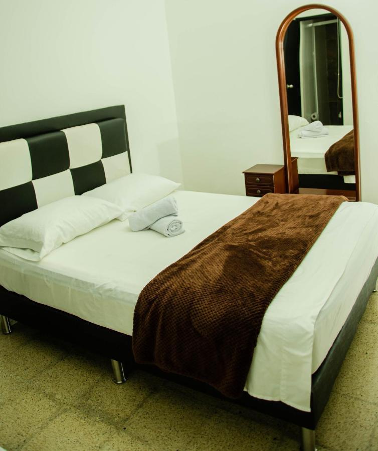 Casa Hotel Los Arboles Bello Eksteriør bilde